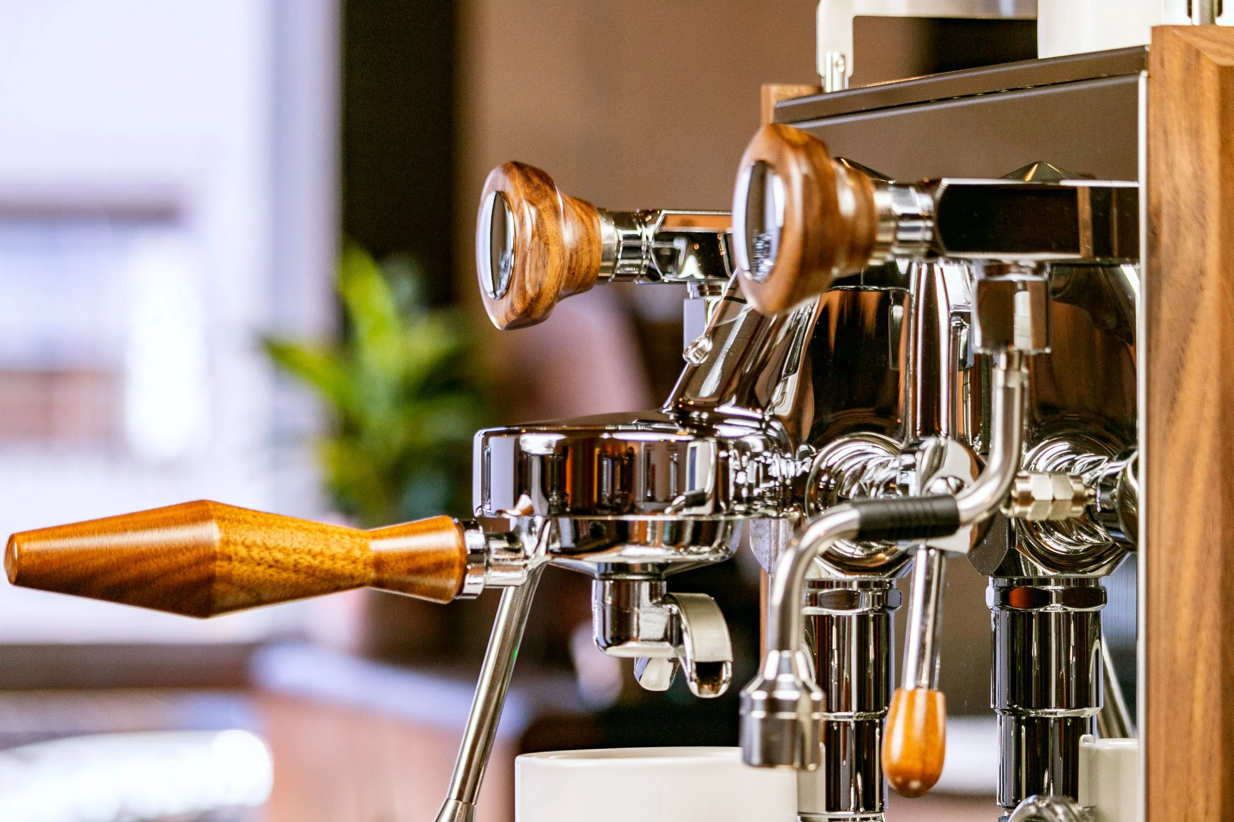 Wood Spouted Portafilter - Image 4