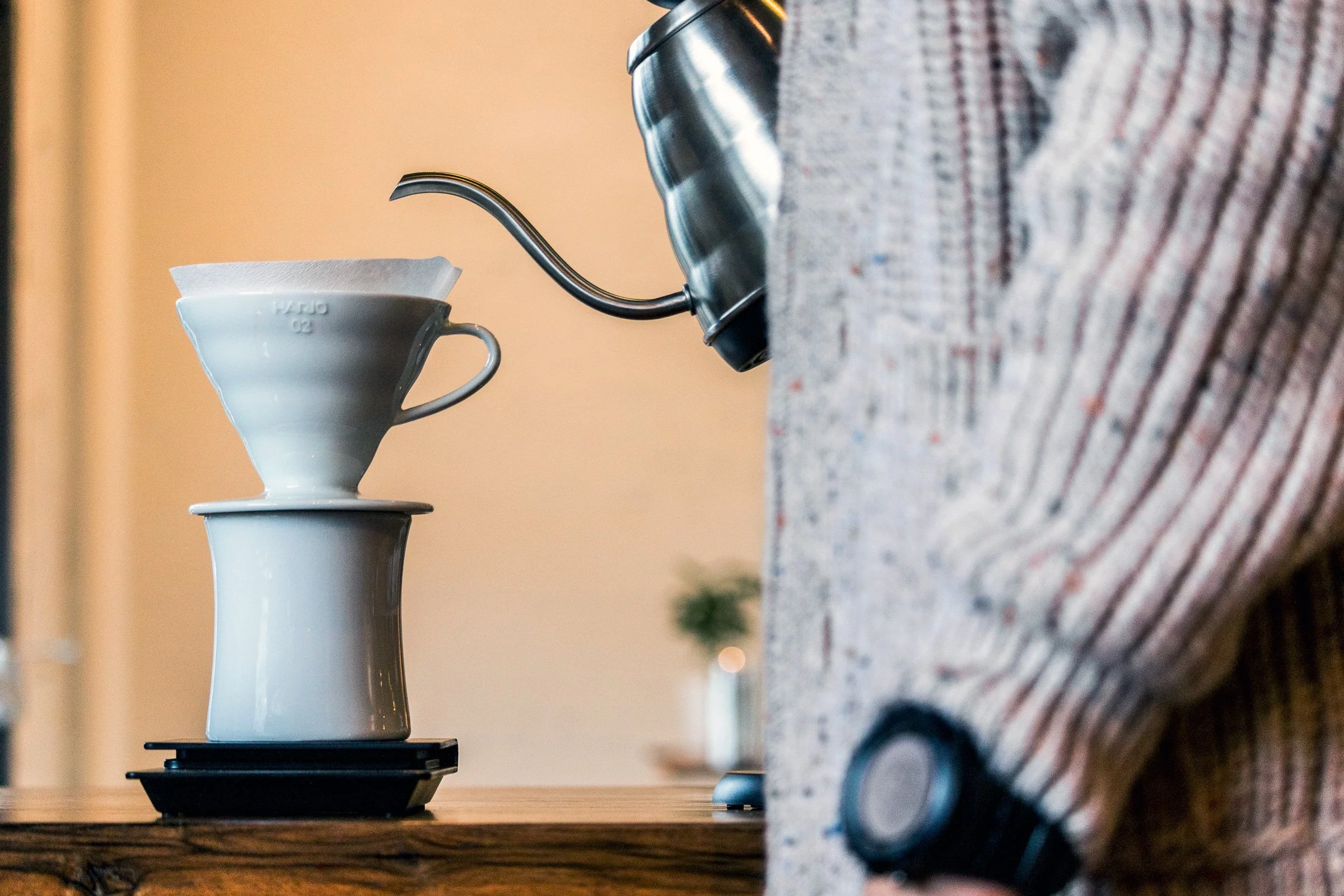 Hario V60 Ceramic Coffee Dripper - Image 7
