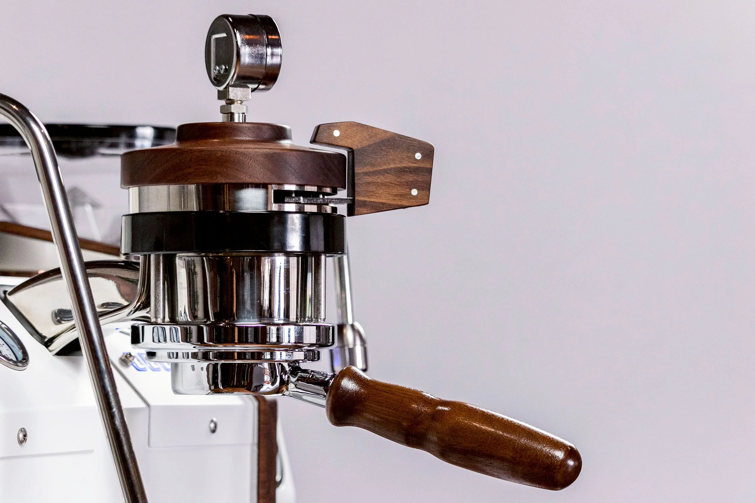 La Marzocco Wood Bottomless Portafilter Complete - Image 3